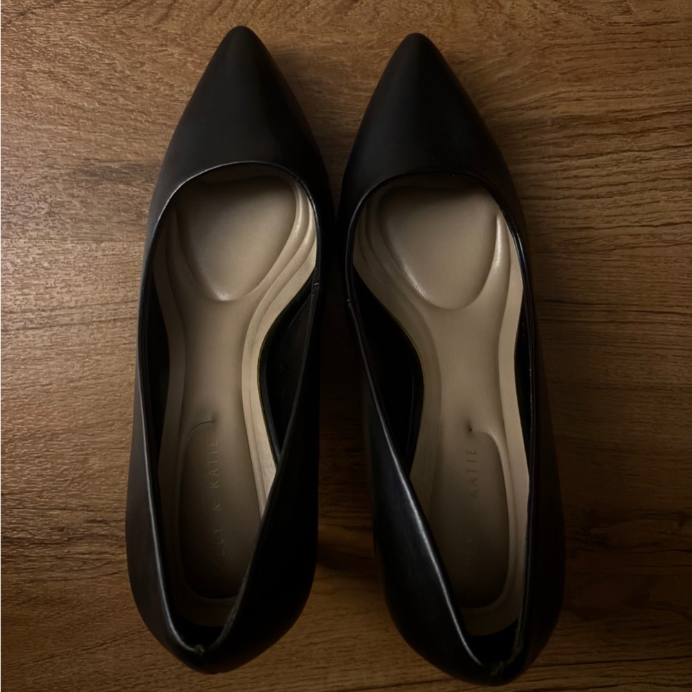 Black Pointed Toe Pumps